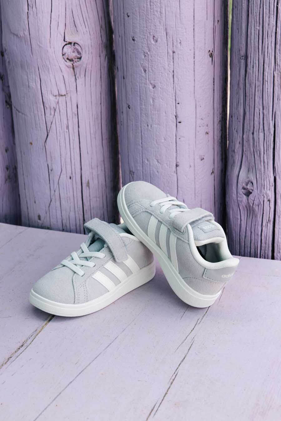 Ténis Adidas